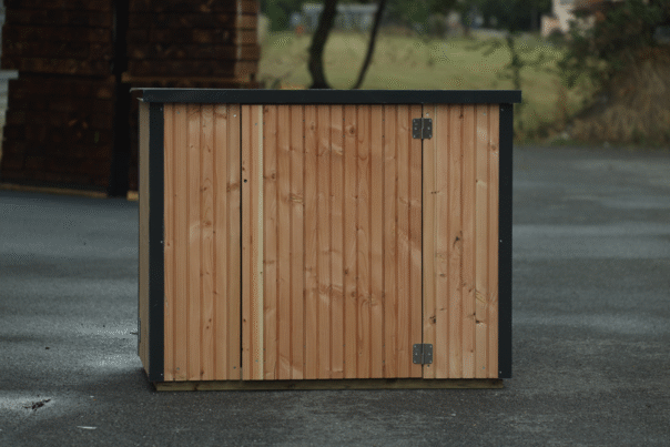Local en bois Douglas pour jardin